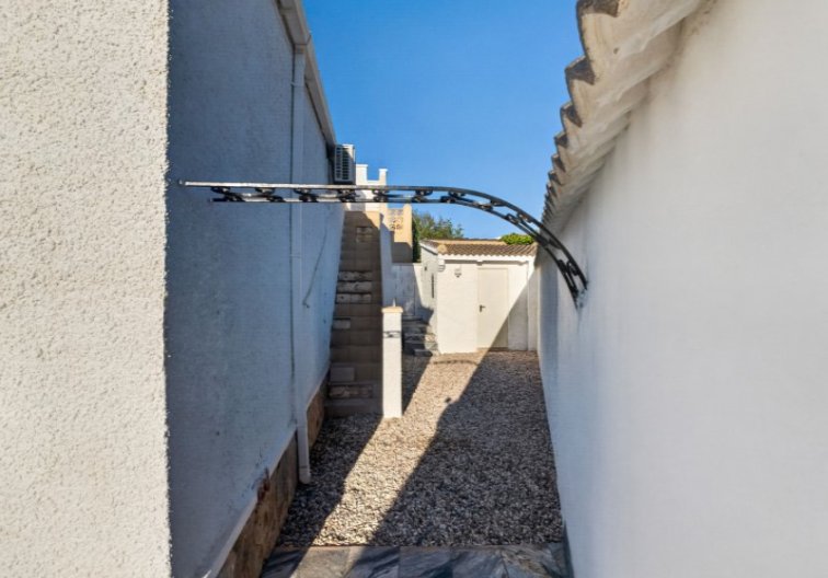 Segunda mano - villa - Torrevieja - Costa Blanca