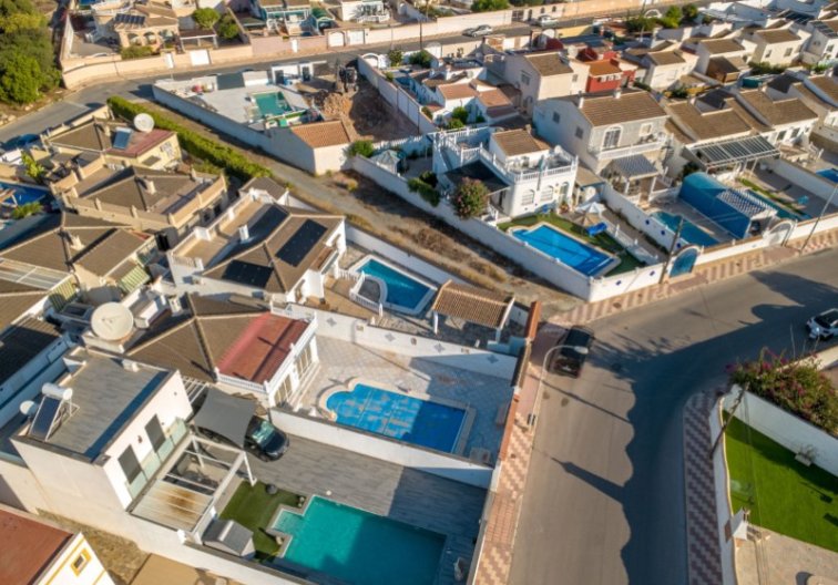 Segunda mano - villa - Torrevieja - Costa Blanca