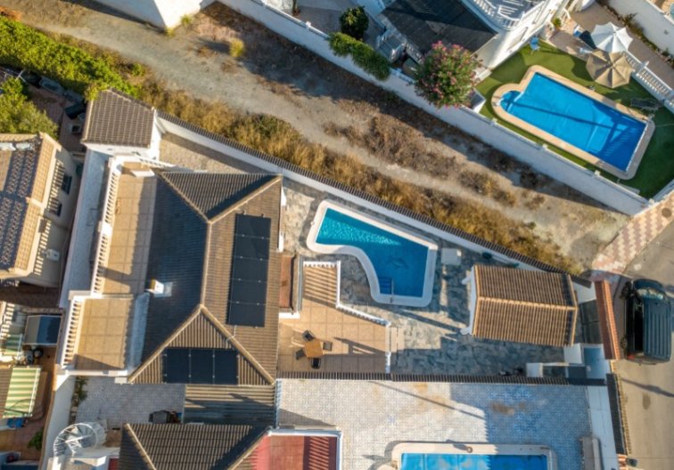 Segunda mano - villa - Torrevieja - Costa Blanca