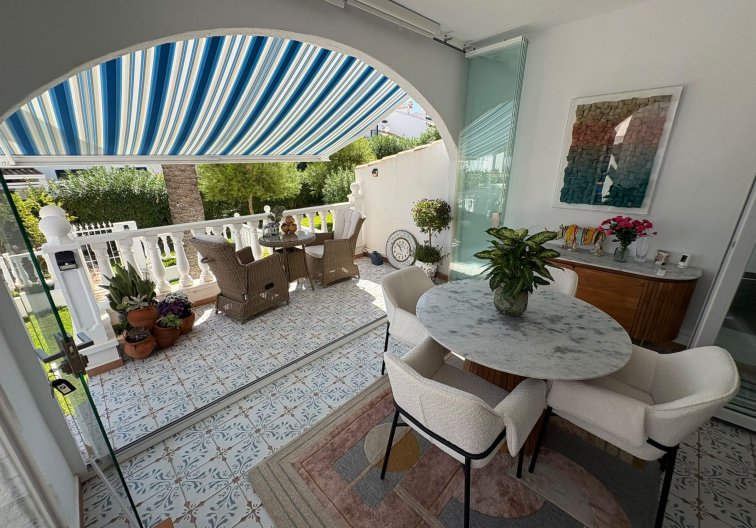 Segunda mano - villa - Villamartin - Costa Blanca