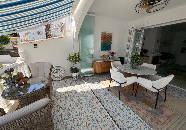 Segunda mano - villa - Villamartin - Costa Blanca