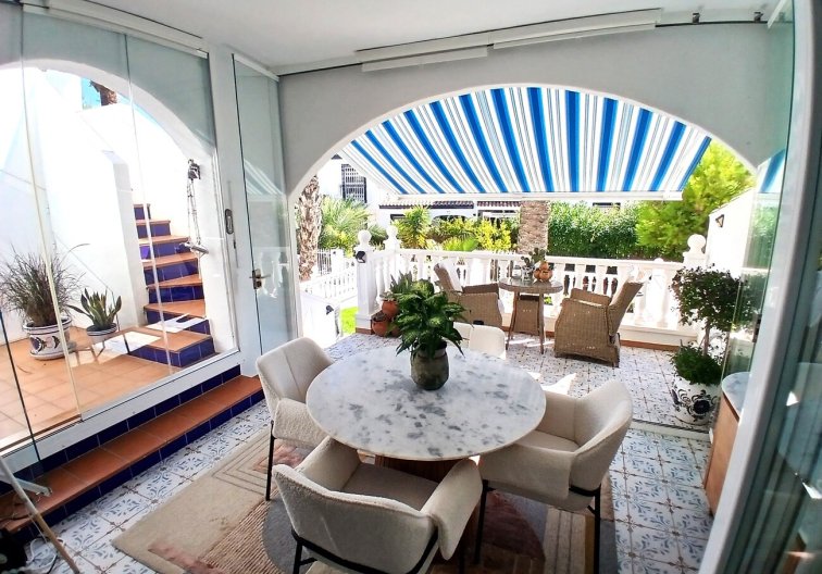 Segunda mano - town house - Villamartin - Costa Blanca