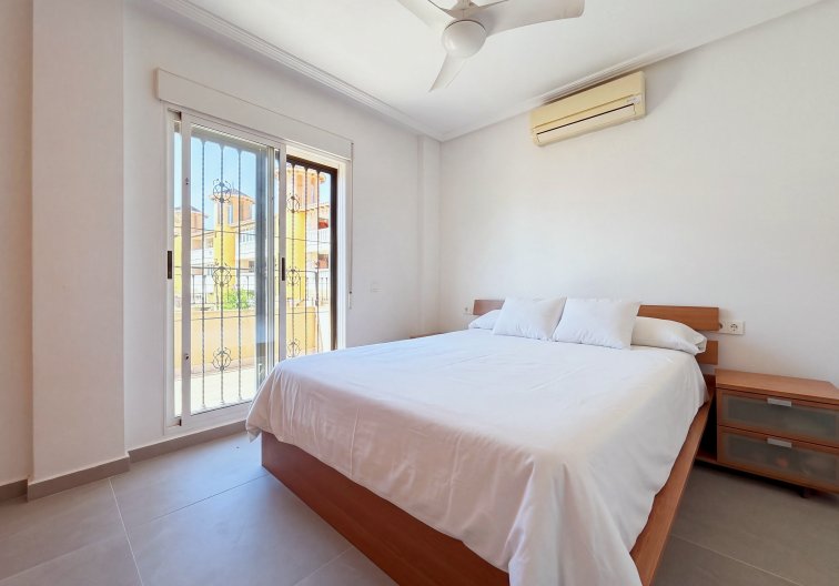 Wiederverkauf - town house - Orihuela Costa - Costa Blanca