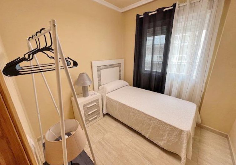 Wiederverkauf - Wohnung - Guardamar del Segura - Puerto Deportivo