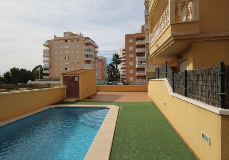 Wiederverkauf - Wohnung - Guardamar del Segura - Puerto Deportivo