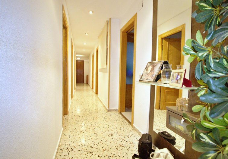 Segunda mano - Apartamento  - Alicante - Benalua
