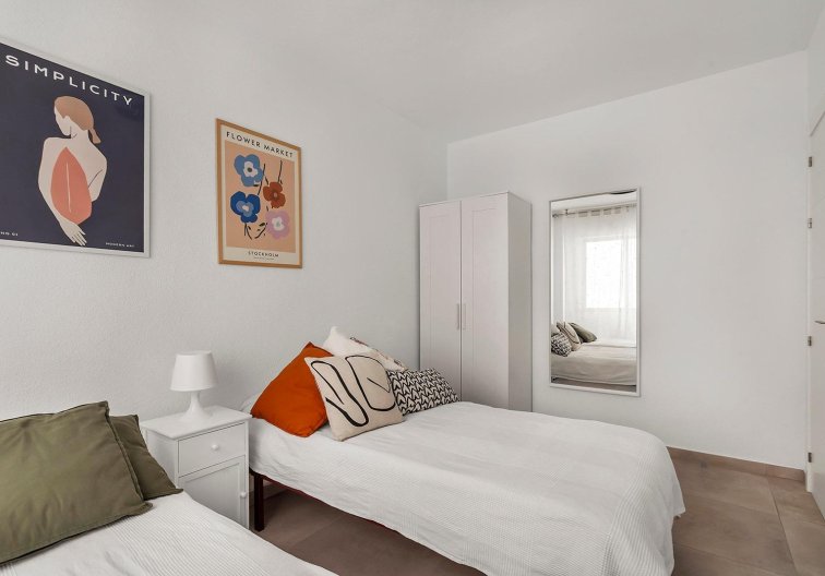 Segunda mano - Apartamento  - Torrevieja - Playa de los Locos