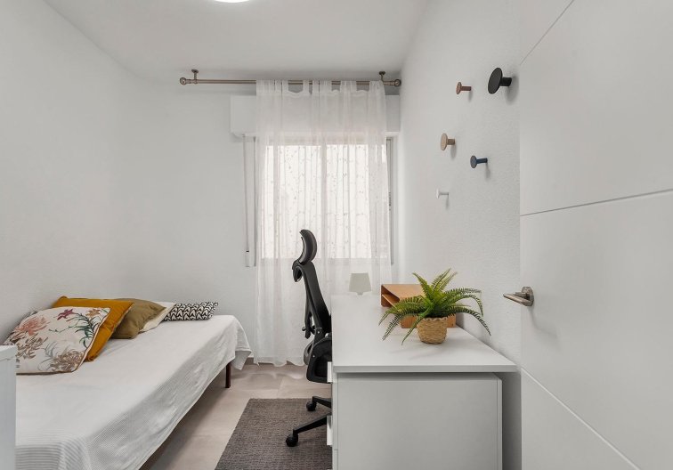 Segunda mano - Apartamento  - Torrevieja - Playa de los Locos