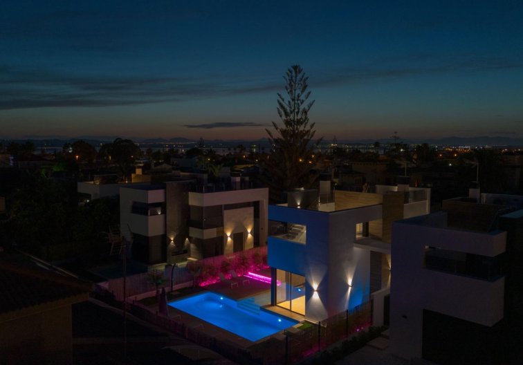 Segunda mano - villa - Torrevieja - Torreta Florida