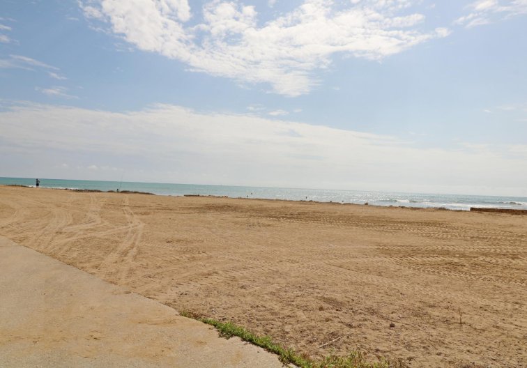 Segunda mano - Apartamento  - Torrevieja - La Mata Pueblo