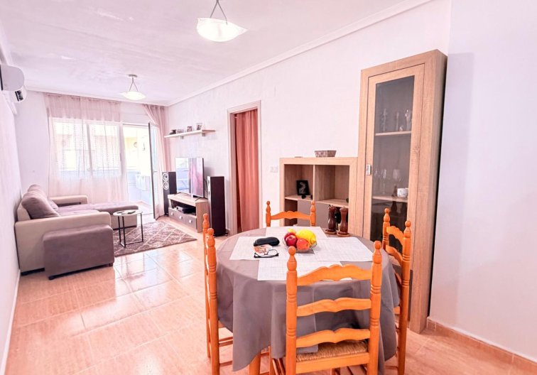 Segunda mano - Apartamento  - Torrevieja - Centro - Muelle Pesquero