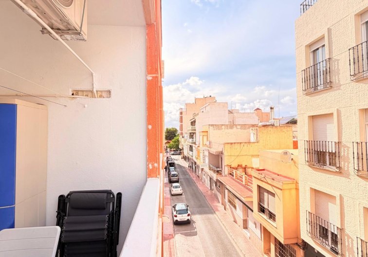 Segunda mano - Apartamento  - Torrevieja - Centro - Muelle Pesquero
