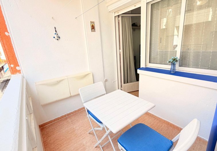 Segunda mano - Apartamento  - Torrevieja - Centro - Muelle Pesquero