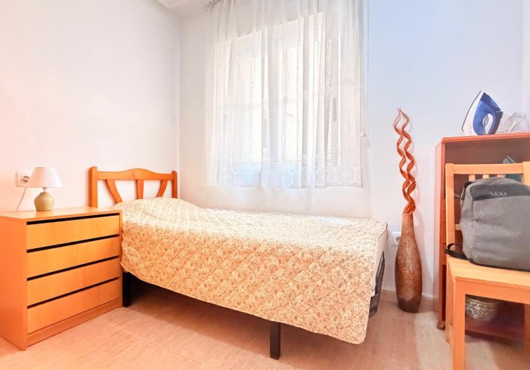 Segunda mano - Apartamento  - Torrevieja - Centro - Muelle Pesquero