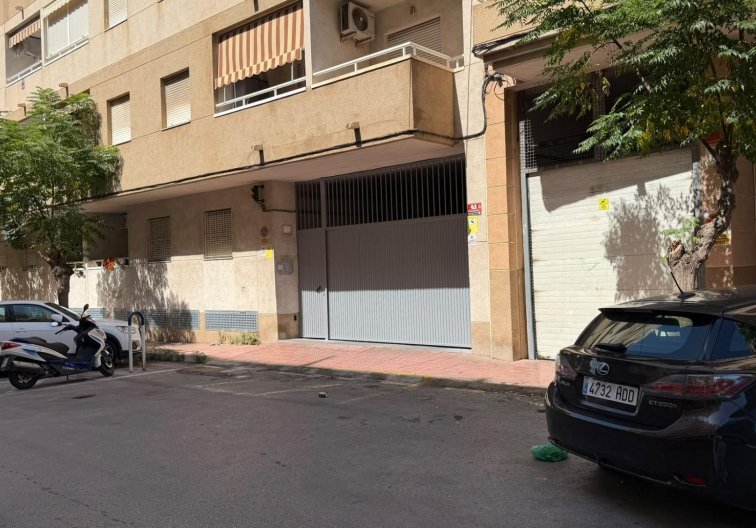 Segunda mano - Apartamento  - Torrevieja - Centro - Muelle Pesquero
