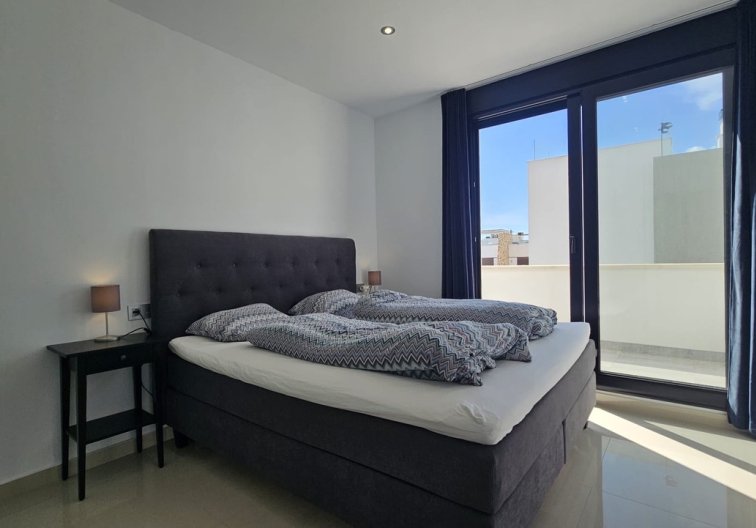 Resale - villa - Villamartin - Costa Blanca