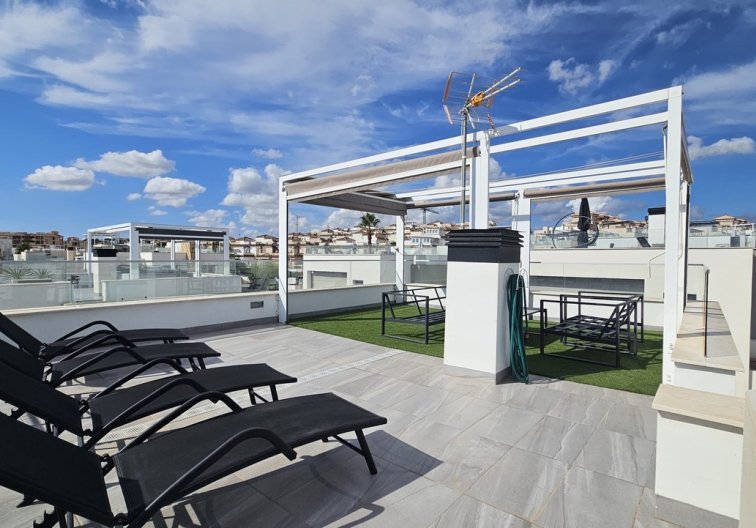 Resale - villa - Villamartin - Costa Blanca