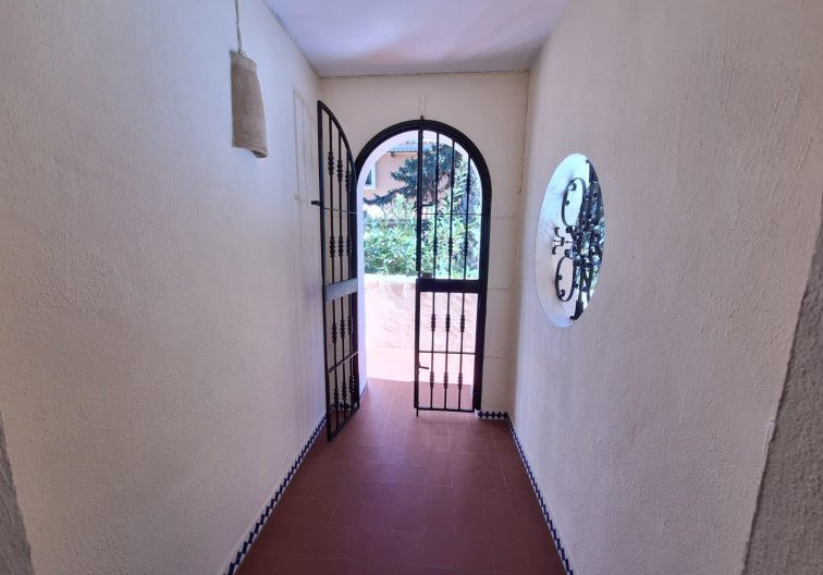 Segunda mano - Apartamento  - Torrevieja - Los Frutales
