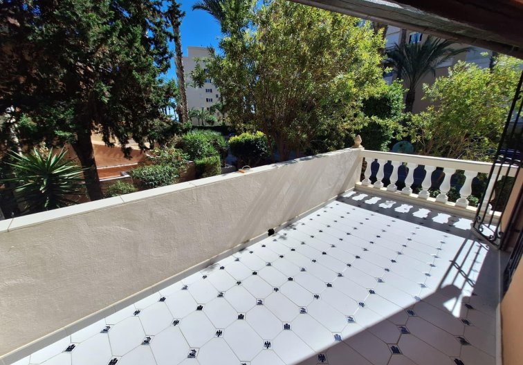 Segunda mano - Apartamento  - Torrevieja - Los Frutales