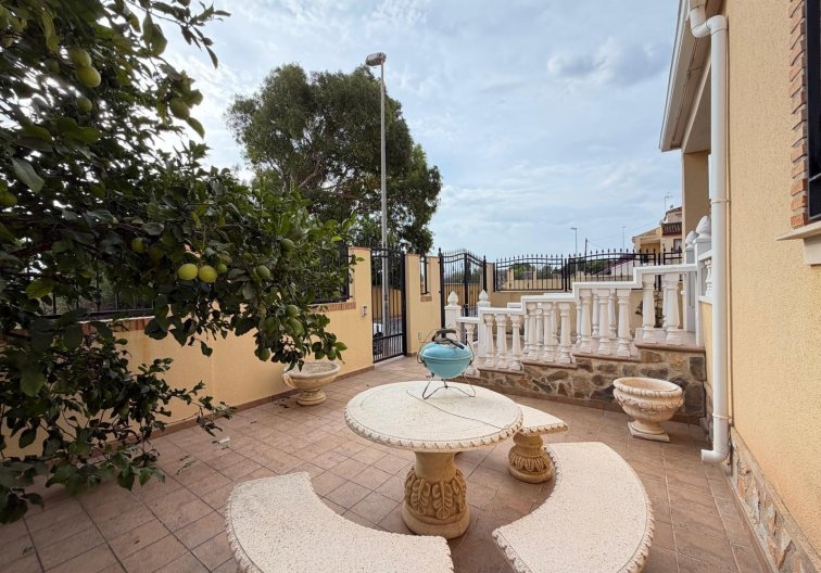 Revente - villa - Orihuela Costa - Lomas De Don Juan