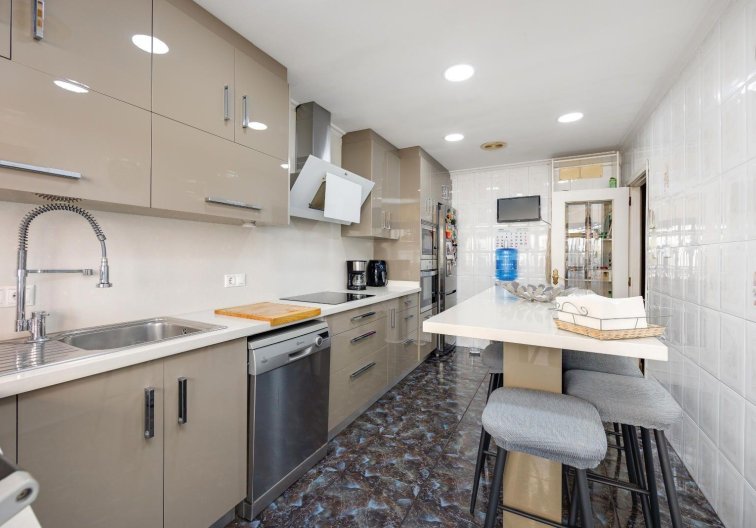 Revente - Appartement - Torrevieja - Centro