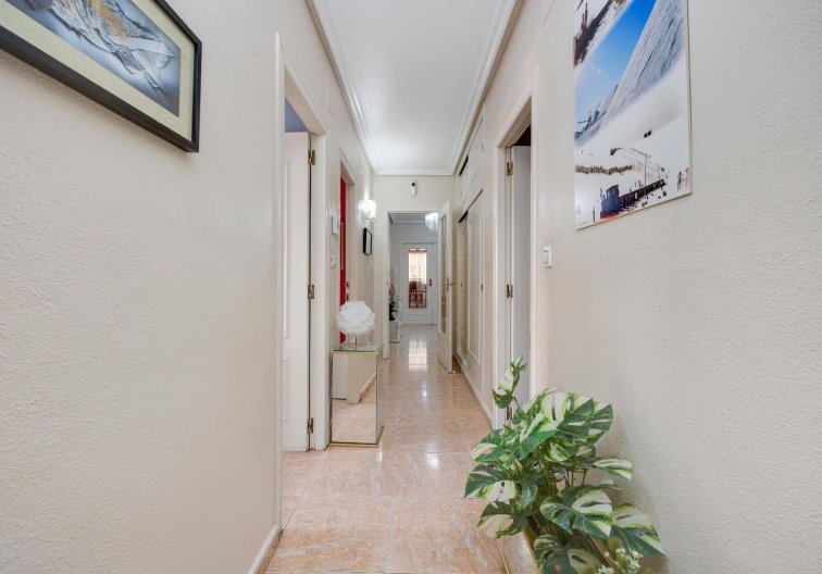 Revente - Appartement - Torrevieja - Centro