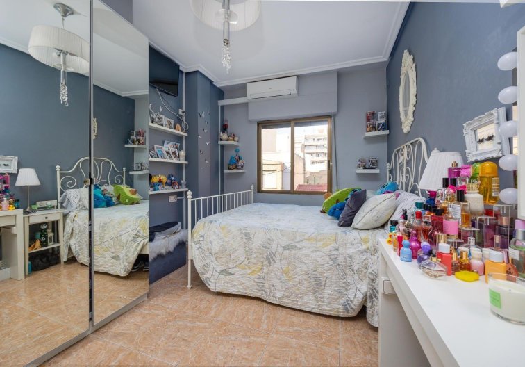 Revente - Appartement - Torrevieja - Centro