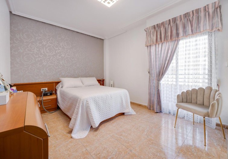 Revente - Appartement - Torrevieja - Centro