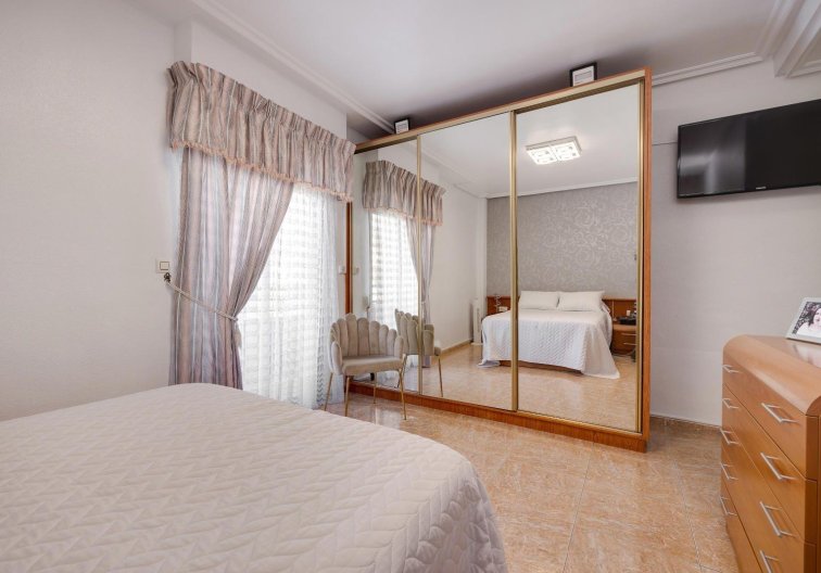 Revente - Appartement - Torrevieja - Centro