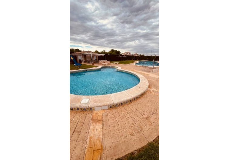 Segunda mano - villa - Villamartin - Costa Blanca