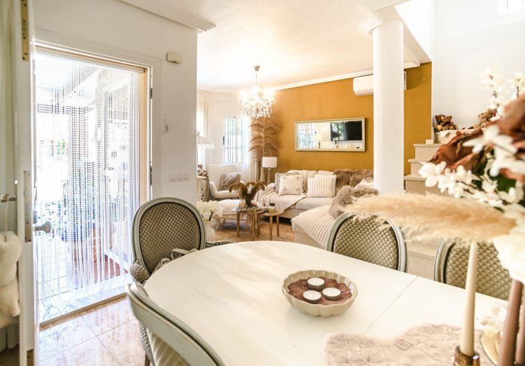 Segunda mano - villa - Guardamar del Segura - Costa Blanca