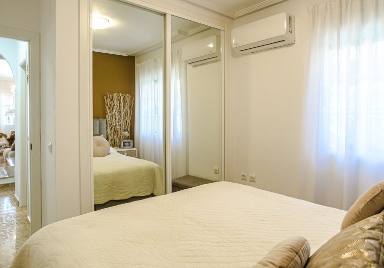 Segunda mano - villa - Guardamar del Segura - Costa Blanca