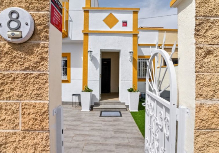 Segunda mano - town house - Torrevieja - Costa Blanca