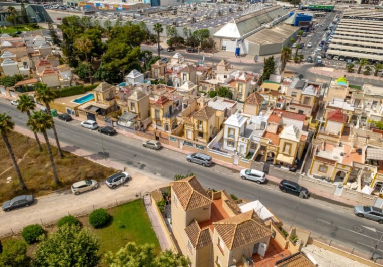 Segunda mano - town house - Torrevieja - Costa Blanca