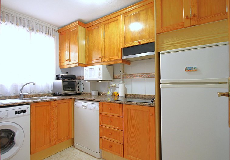 Segunda mano - Apartamento  - Torrevieja - Las Piscinas Naturales