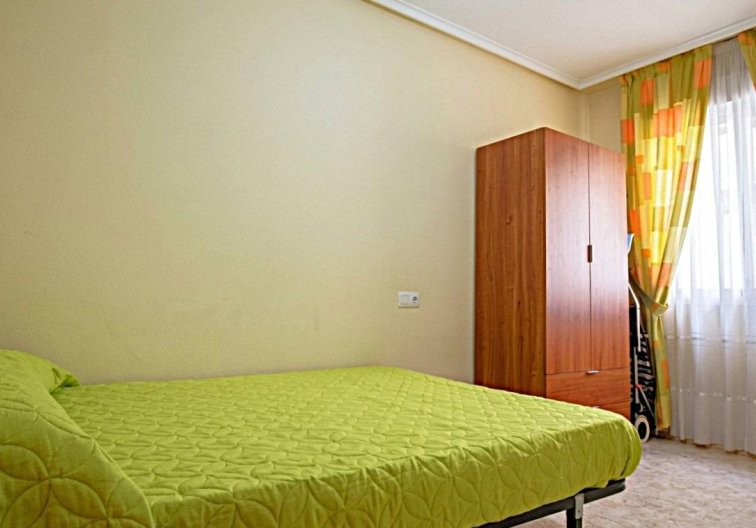 Segunda mano - Apartamento  - Torrevieja - Las Piscinas Naturales