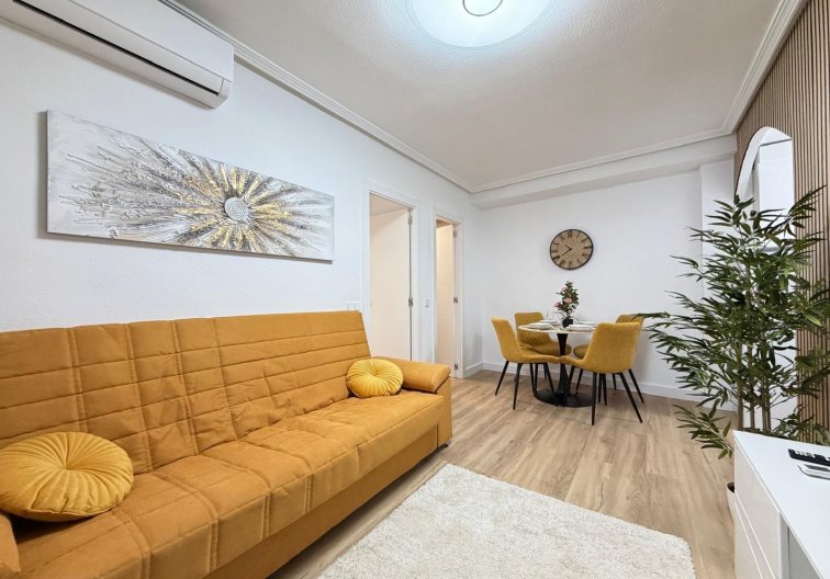 Segunda mano - Apartamento  - Torrevieja - Playa de los Locos