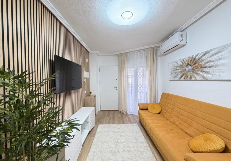 Segunda mano - Apartamento  - Torrevieja - Playa de los Locos