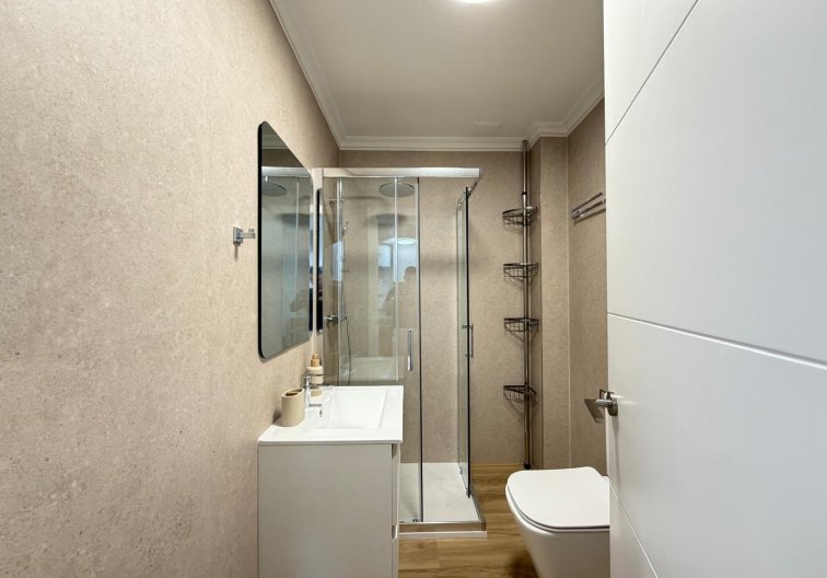 Segunda mano - Apartamento  - Torrevieja - Playa de los Locos