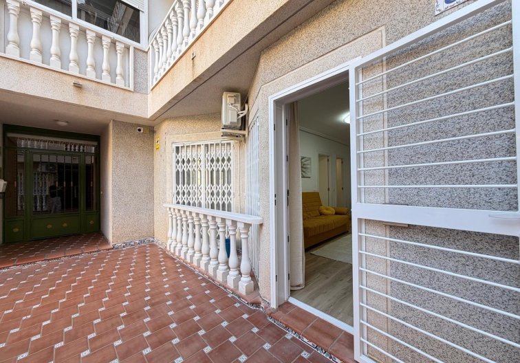 Segunda mano - Apartamento  - Torrevieja - Playa de los Locos