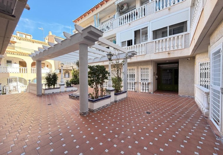 Segunda mano - Apartamento  - Torrevieja - Playa de los Locos