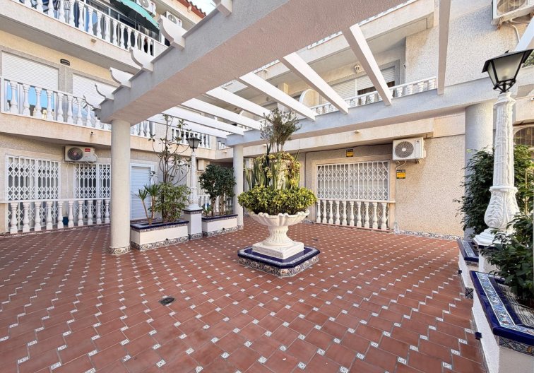 Segunda mano - Apartamento  - Torrevieja - Playa de los Locos