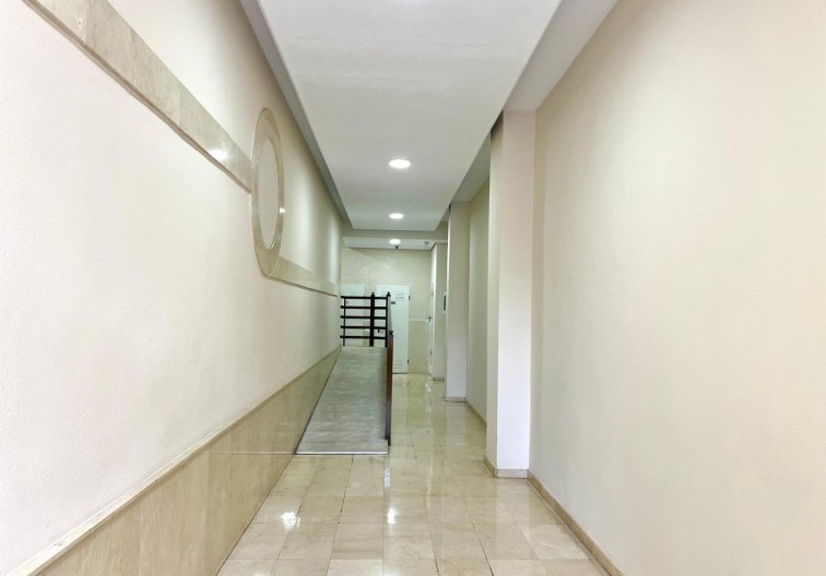 Revente - Appartement - Torrevieja - Puerto Deportivo