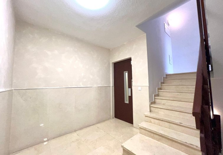 Revente - Appartement - Torrevieja - Puerto Deportivo