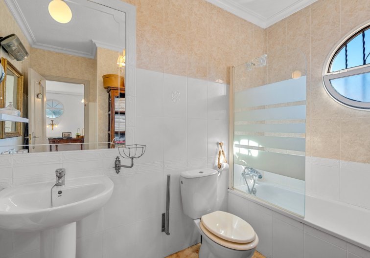 Revente - villa - Villamartin - Costa Blanca