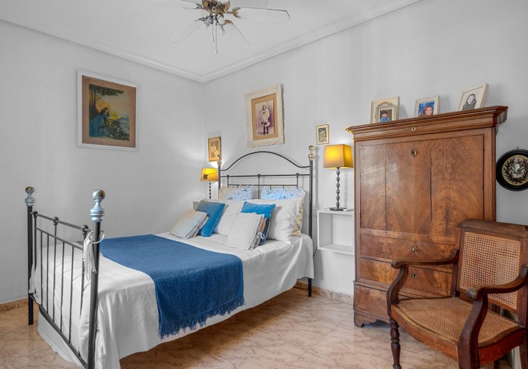 Revente - villa - Villamartin - Costa Blanca