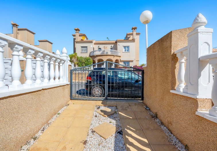 Revente - villa - Villamartin - Costa Blanca