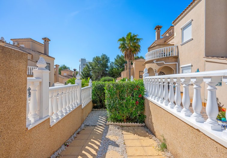 Revente - villa - Villamartin - Costa Blanca