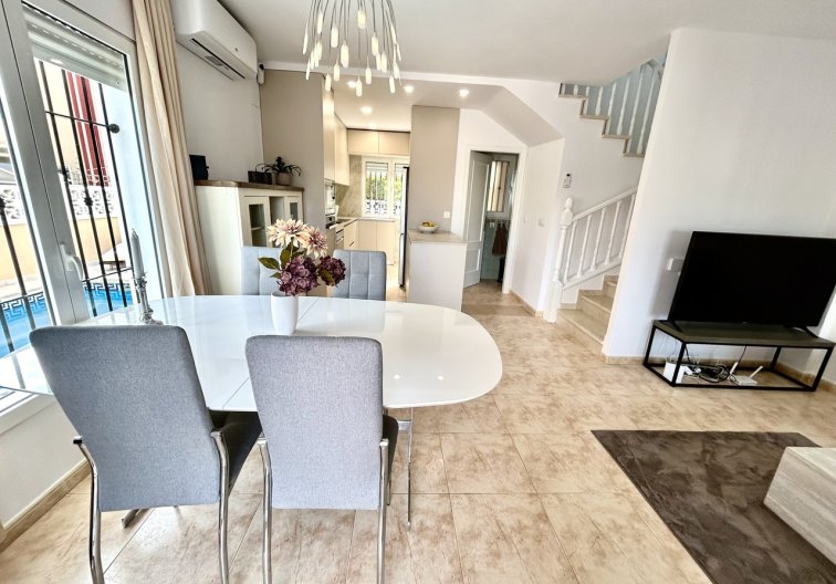 Segunda mano - town house - Dehesa de Campoamor - Costa Blanca