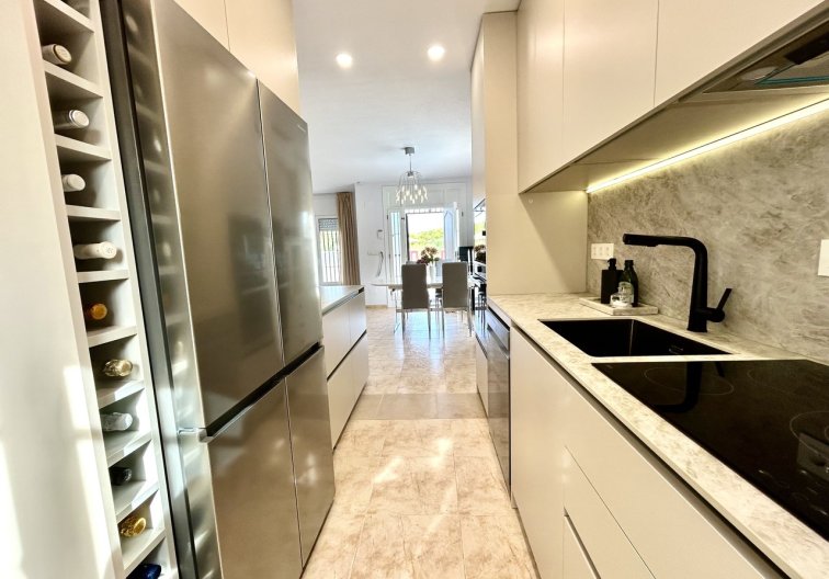 Segunda mano - town house - Dehesa de Campoamor - Costa Blanca